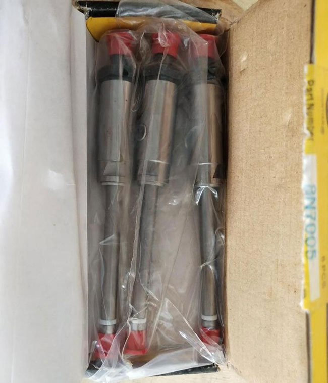 推土機(jī)發(fā)動(dòng)機(jī)噴油器8N7005 推土機(jī)發(fā)動(dòng)機(jī)噴油器8N7005