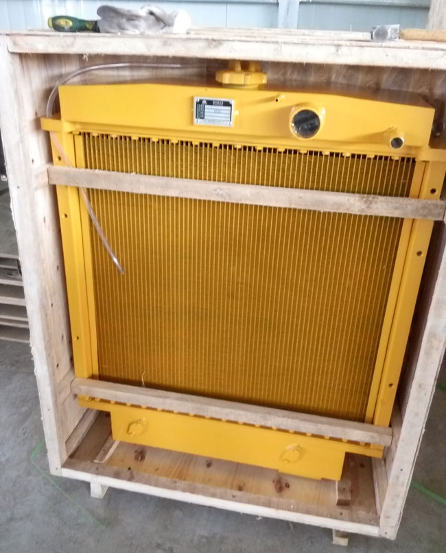 SD13推土機原裝散熱水箱總成