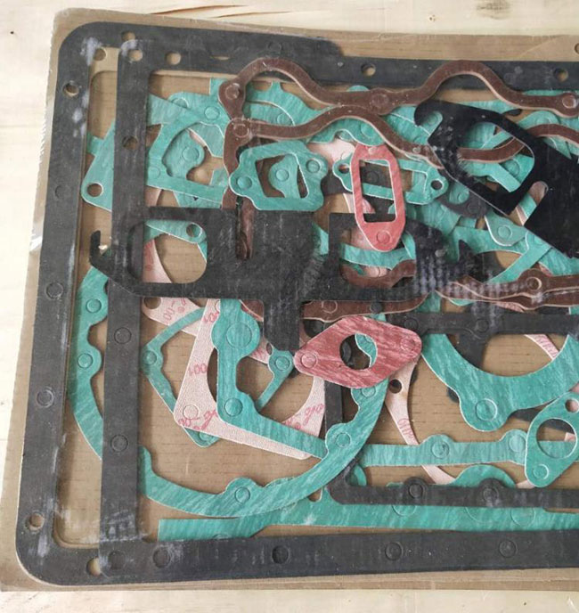 推土機(jī)sd16 sd22 sd32 發(fā)動(dòng)機(jī)修理包6CT-XLB C6121 推土機(jī)sd16 sd22 sd32 發(fā)動(dòng)機(jī)修理包6CT-XLB C6121